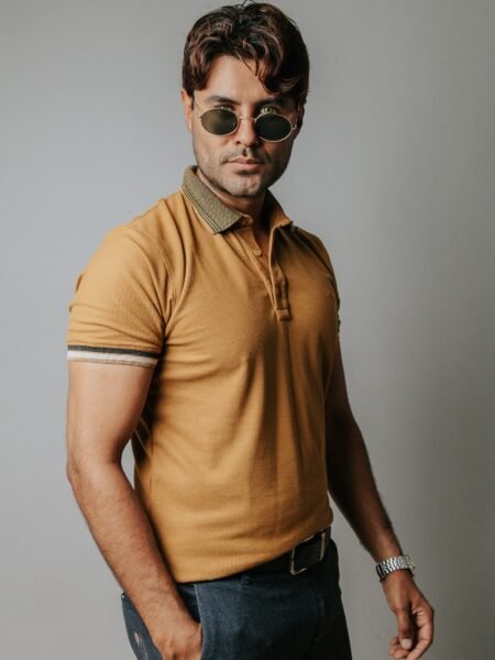 Playera Polo Hombre Casual Dorado Oscuro det Negros 1