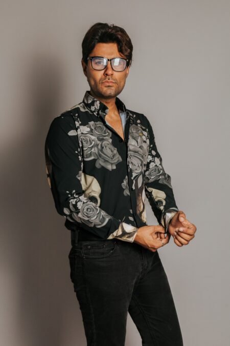 Camisa Hombre Casual Negra Rosas Grises Calaveras 1