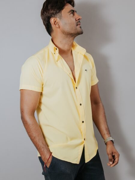 Camisa Hombre Casual Manga Corta Amarilla Lisa